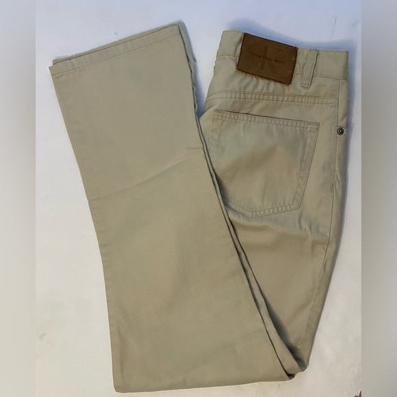 Calvin Klein khaki jeans. Straight leg, midrise. Size 9 - Picture 8 of 8